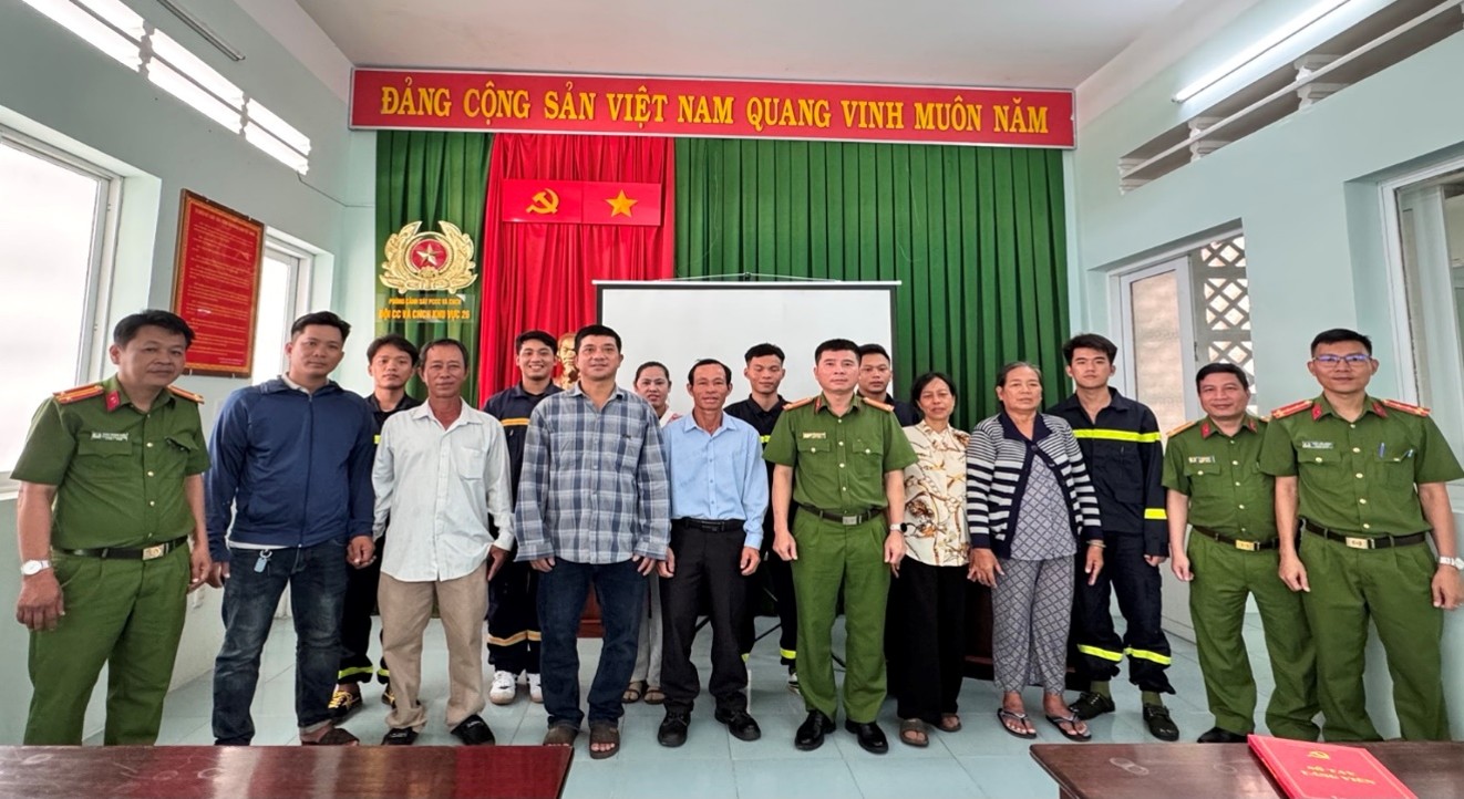 Xây dựng cầu nối gia đình – đơn vị trong công tác quản lý chiến sĩ nghĩa vụ