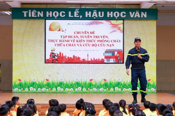 Tuyên truyền, trải nghiệm, thực hành chữa cháy và cứu nạn, cứu hộ tại trường tiểu học nguyễn thái bình