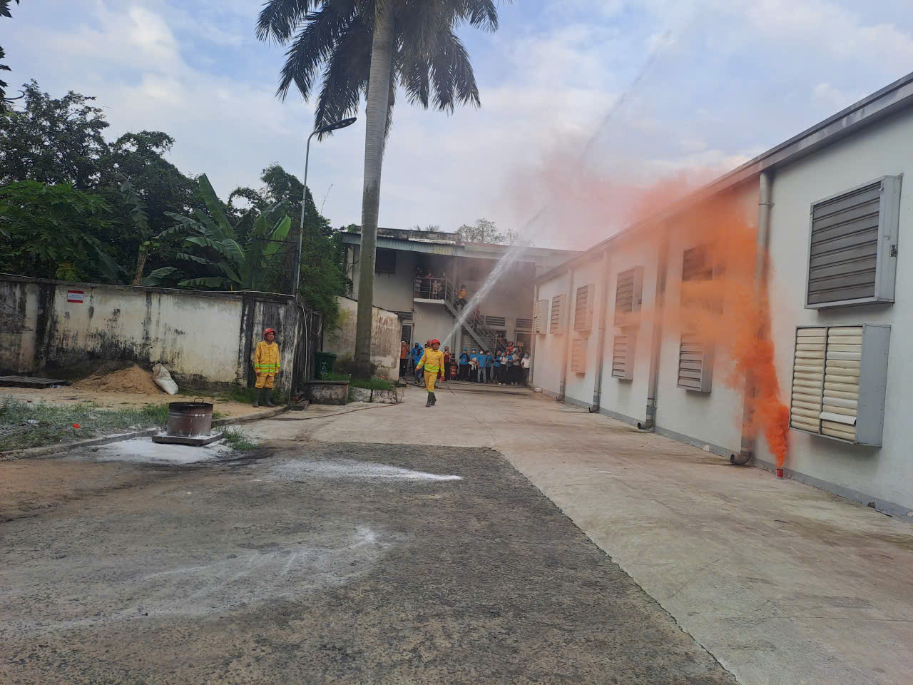 Thực tập phương án chữa cháy tại công ty tnhh may thêu giày an phước - phân xưởng 6.
