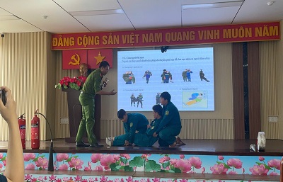 Tuyên truyền pháp luật, kiến thức và tập huấn công tác PCCC&CNCH cho cán bộ, công chức, viên chức, người lao động năm