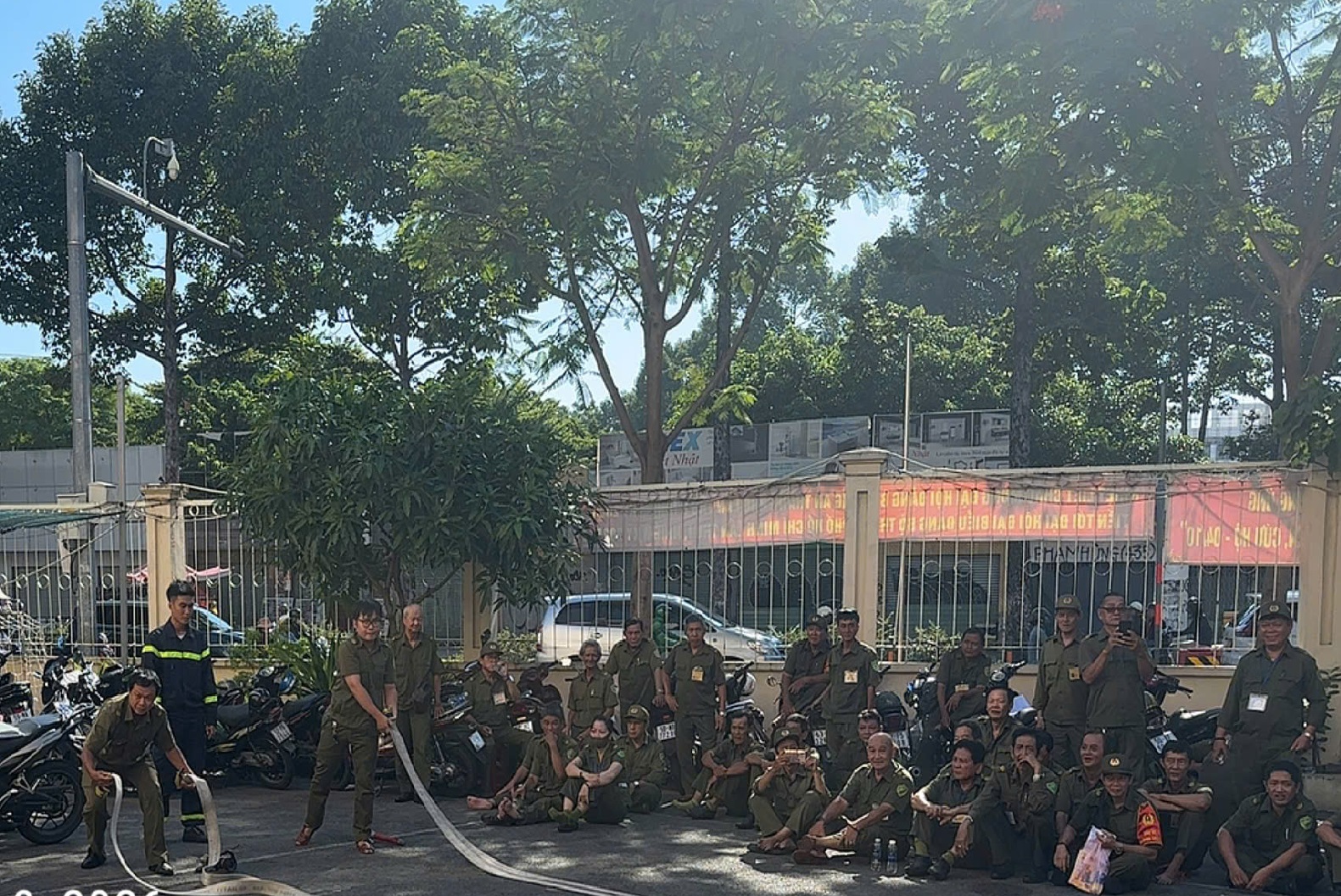 Huấn luyện, bồi dưỡng nghiệp vụ phòng cháy, chữa cháy và cứu nạn, cứu hộ  cho lực lượng dân phòng trên địa bàn quản lý năm 2026