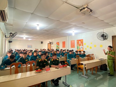 Tổ chức chương trình huấn luyện nghiệp vụ PCCC&CNCH cho lực lượng dân quân tự vệ