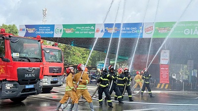 Thực tập phương án chữa cháy và cứu nạn, cứu hộ tại Siêu thị MM Mega Market Bình Phú